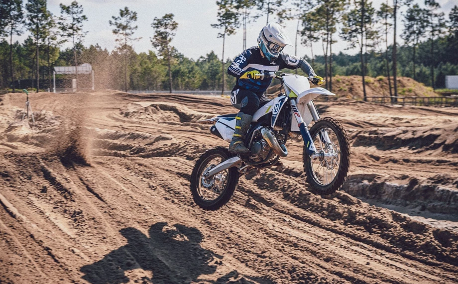 Husqvarna TC 125 Bild 6: Husqvarna TC 125