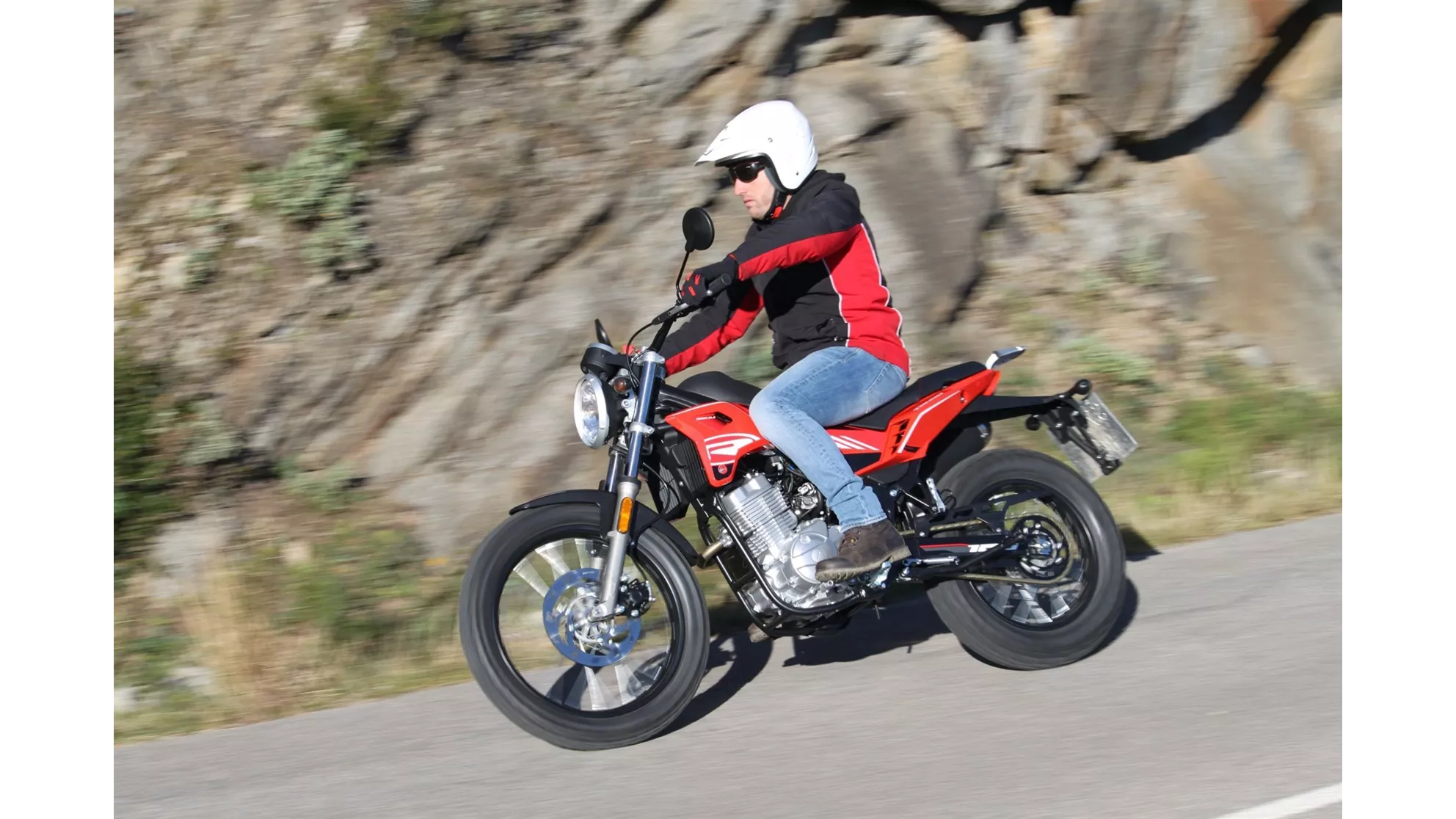 Rieju Tango 125i - Image 1 Rieju Tango 125i - Image 1