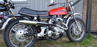 Norton 750 SS 2022 vs Ducati 848 EVO 2013 Norton 750 SS 2022 vs Ducati 848 EVO 2013