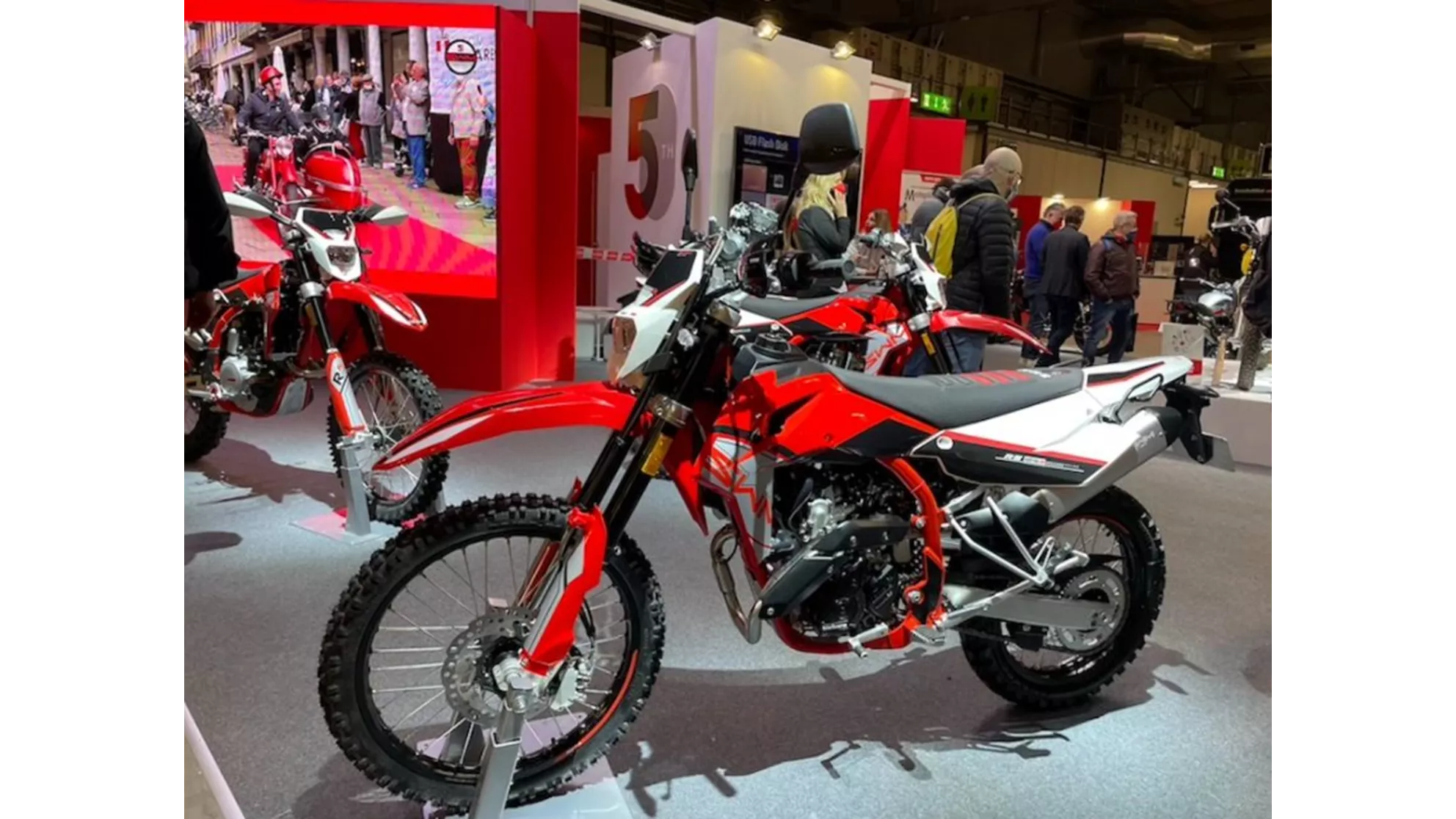 SWM RS 125 R - Image 1 SWM RS 125 R - Image 1