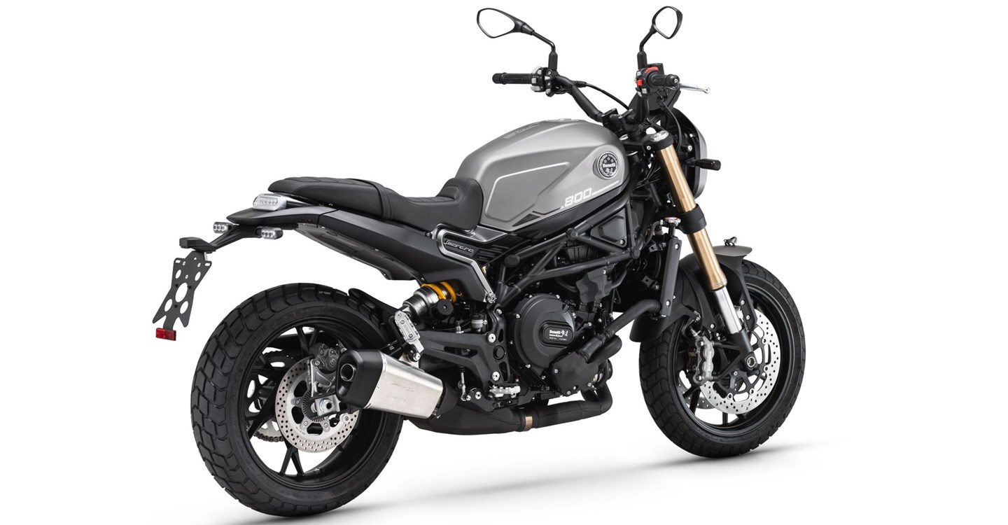 Benelli Leoncino 800
