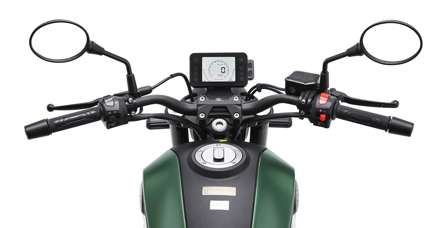 Benelli Leoncino 125