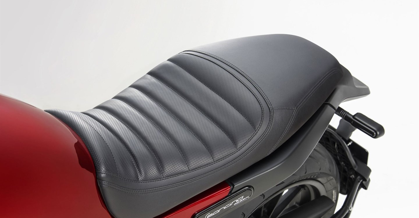 Benelli Leoncino 500
