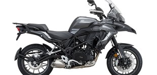 Benelli TRK 502 2022 vs Harley-Davidson Softail Fat Boy 114 FLFBS 2021