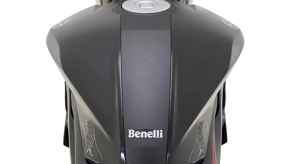Benelli BN 125 Bild 6: Benelli BN 125