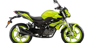 Yamaha NMAX 125 2022 vs Benelli BN 125 2022