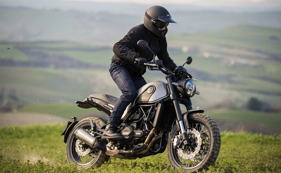 Benelli Leoncino 500 Trail Bild 11: Benelli Leoncino 500 Trail