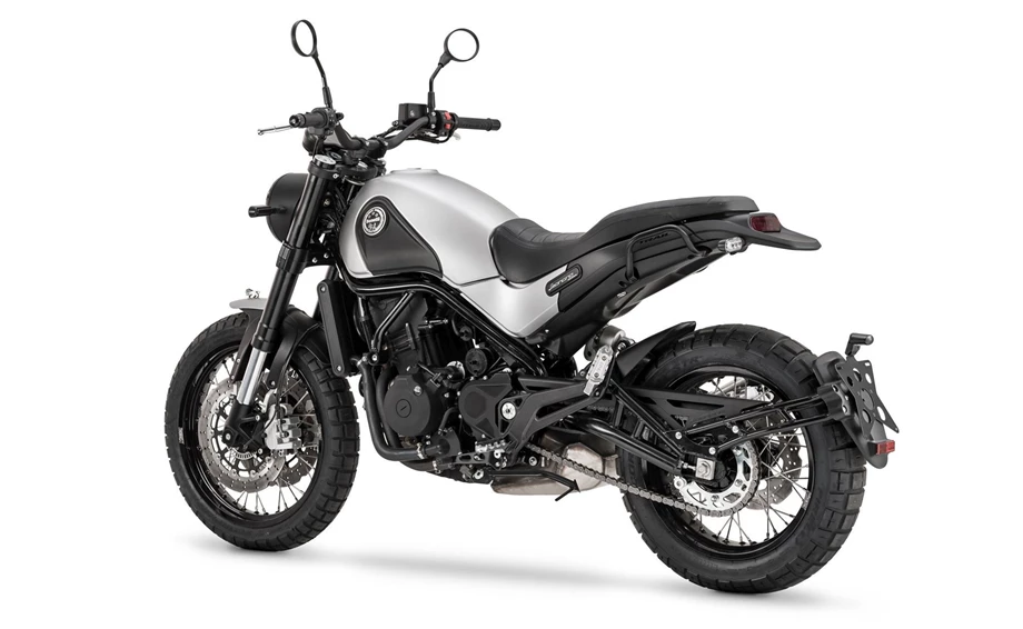 Benelli Leoncino 500 Trail Bild 18: Benelli Leoncino 500 Trail