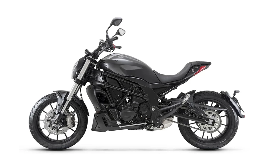 Benelli 502 C Bild 5: Benelli 502 C