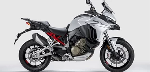 Suzuki GSX 1250 F 2016 vs Ducati Multistrada V4 S 2022 Suzuki GSX 1250 F 2016 vs Ducati Multistrada V4 S 2022