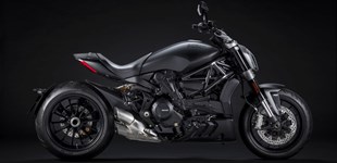 Ducati XDiavel Dark 2022 vs Ducati Diavel V4 2023