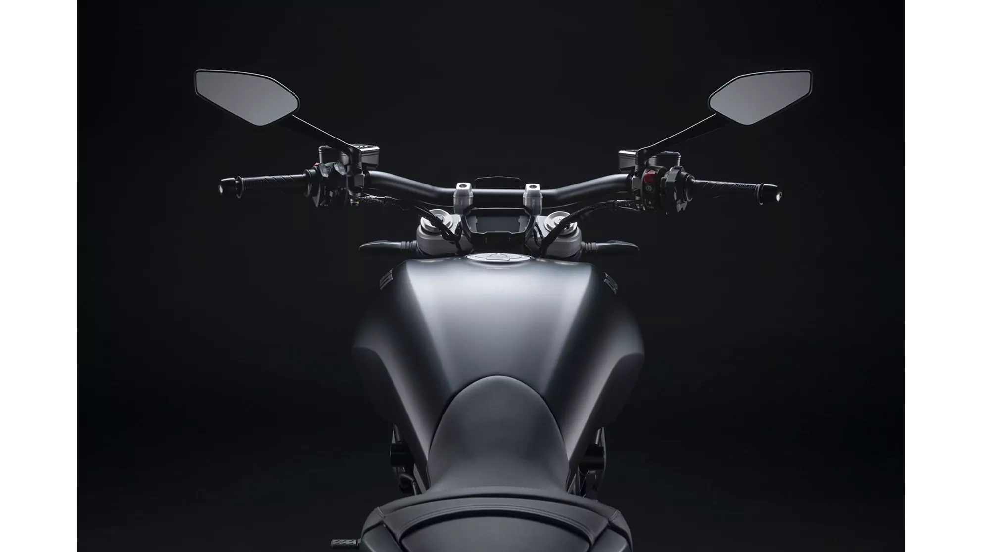 Ducati XDiavel Dark - Image 2 Ducati XDiavel Dark - Image 2