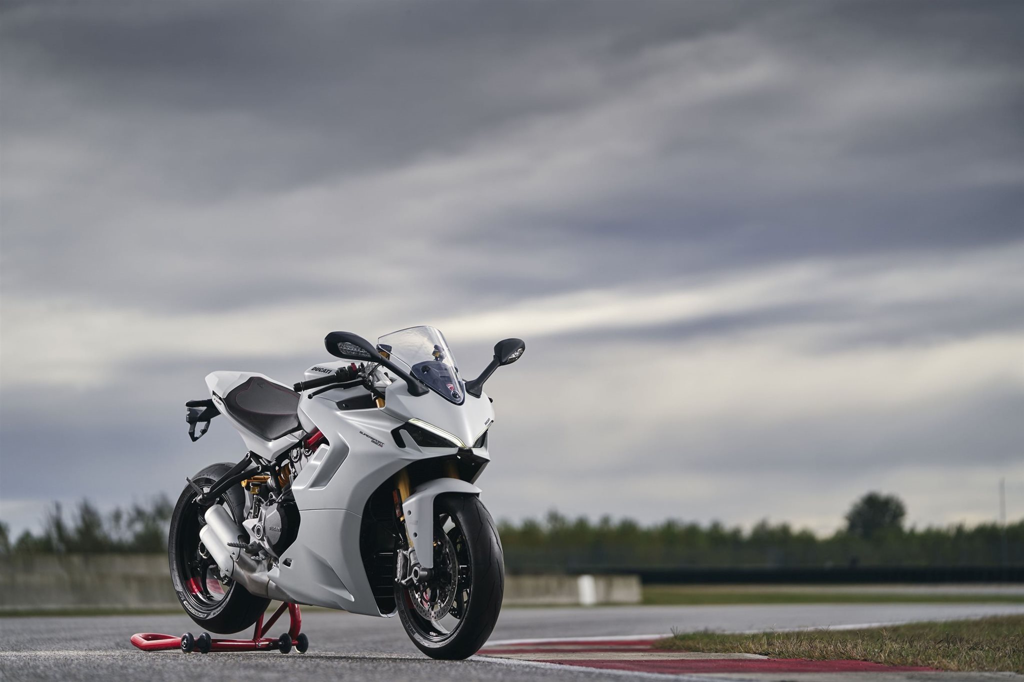 Ducati Supersport 950s