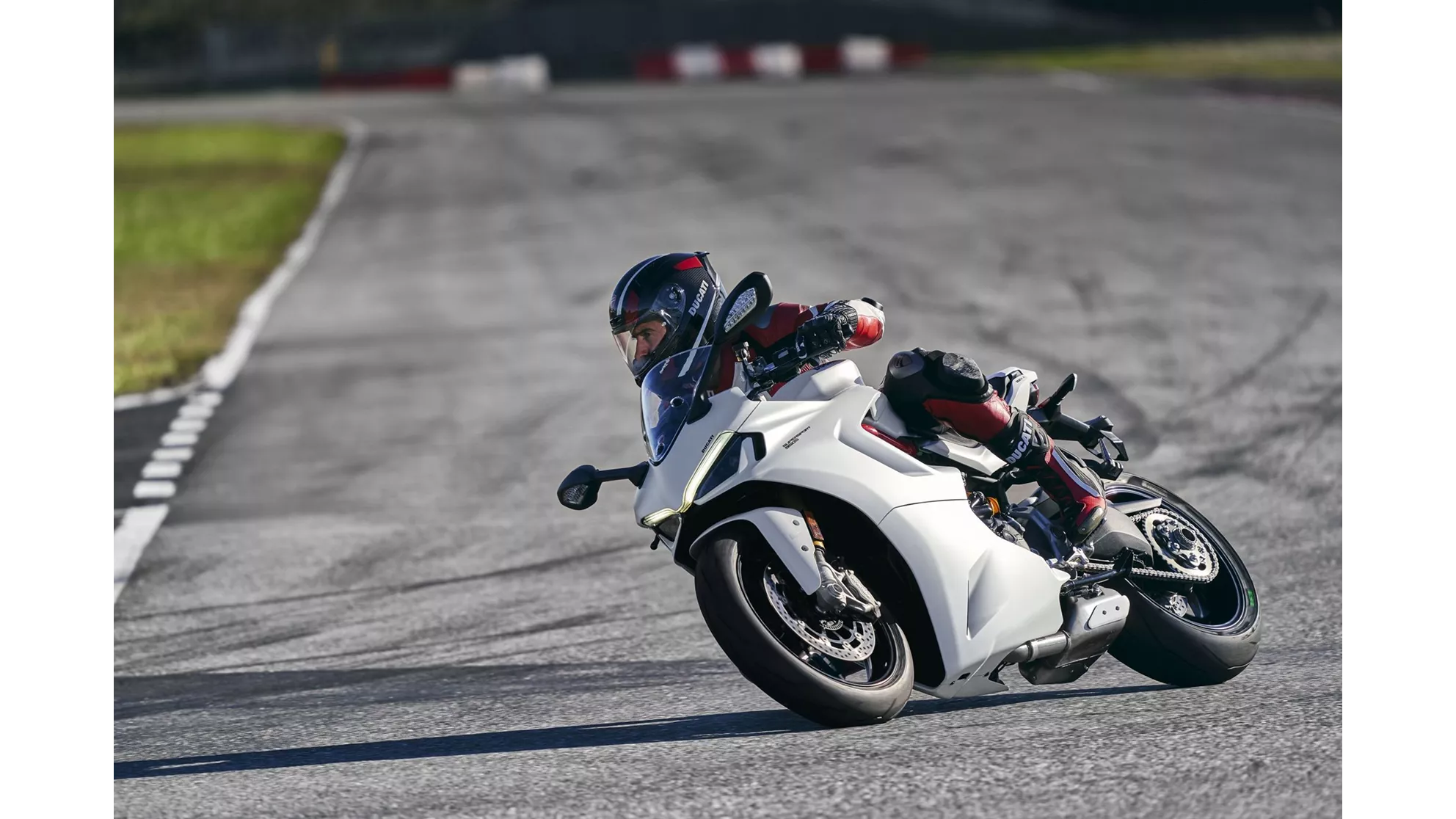 Ducati SuperSport 950 S - Image 13 Ducati SuperSport 950 S - Image 13