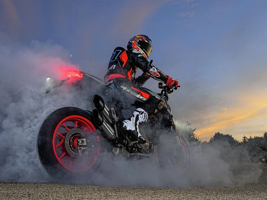 Ducati Monster Bild 2: Ducati Monster