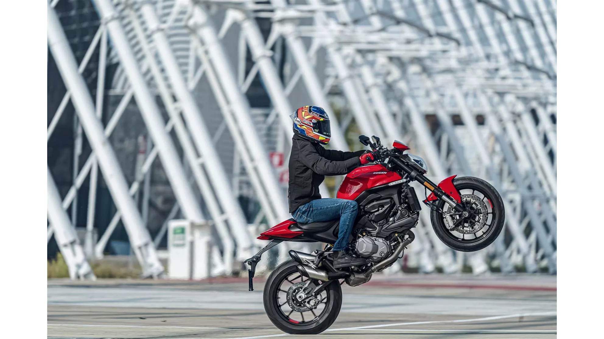 Ducati Monster + - Imagem 5 Ducati Monster + - Imagem 5