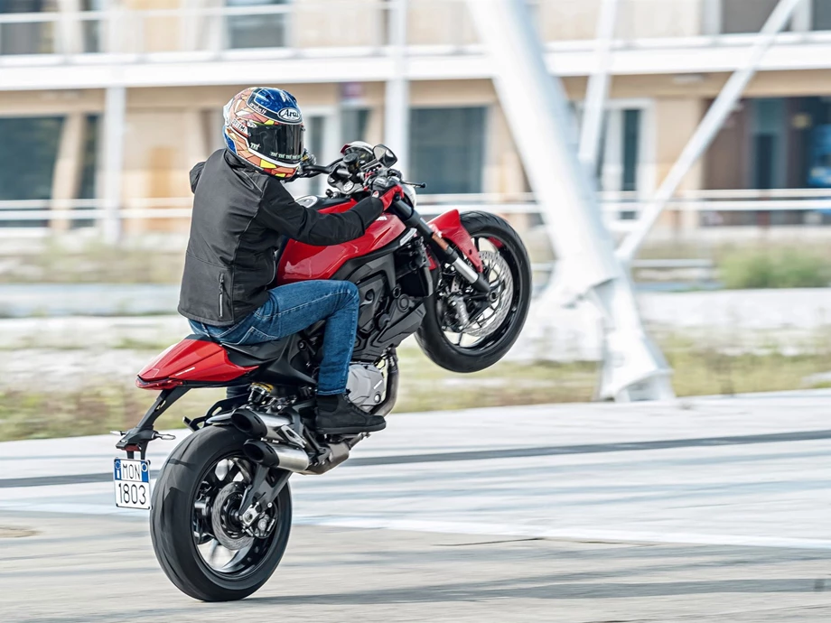 Ducati Monster + Bild 12: Ducati Monster +