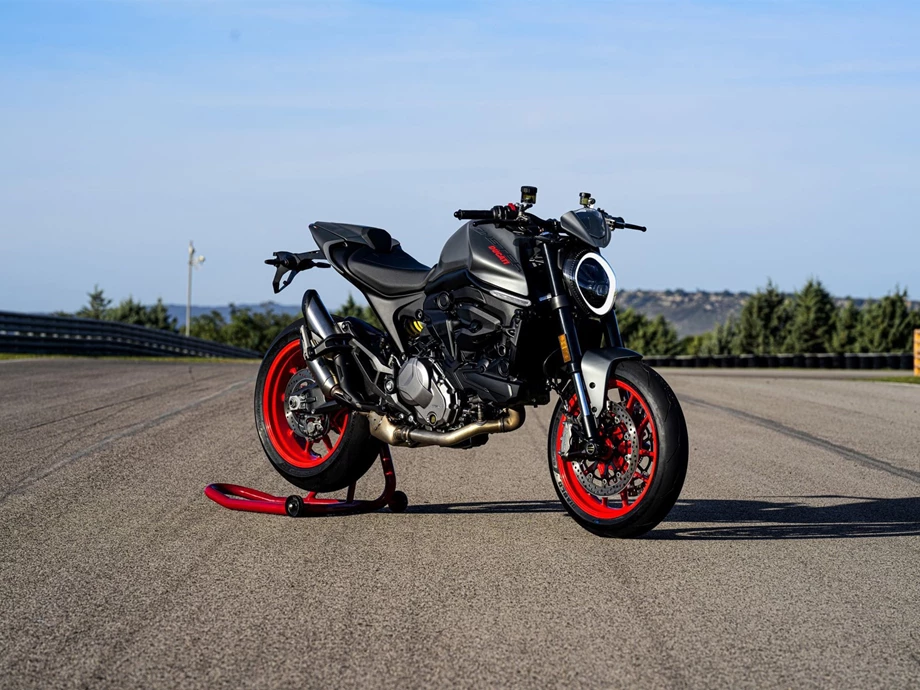 Ducati Monster + Bild 16: Ducati Monster +