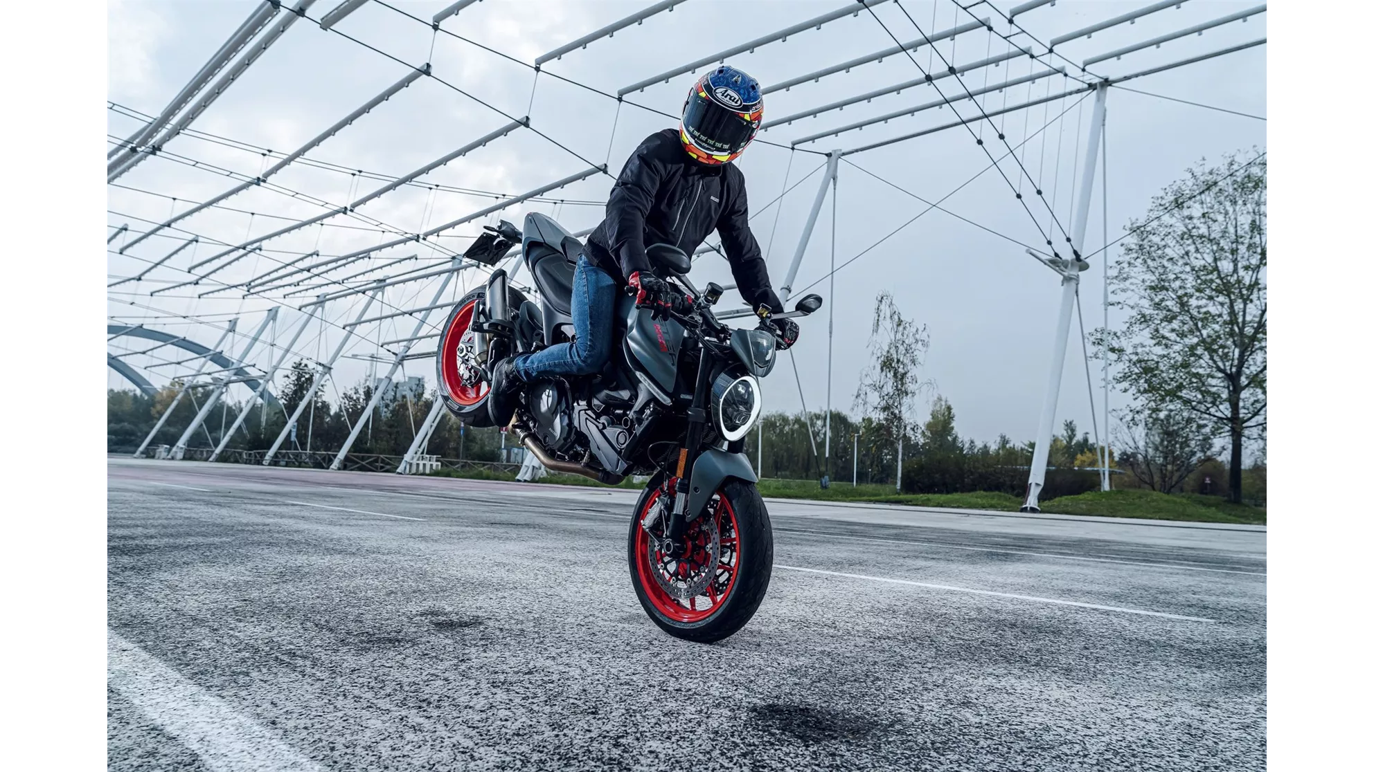 Ducati Monster + - Imagem 17 Ducati Monster + - Imagem 17