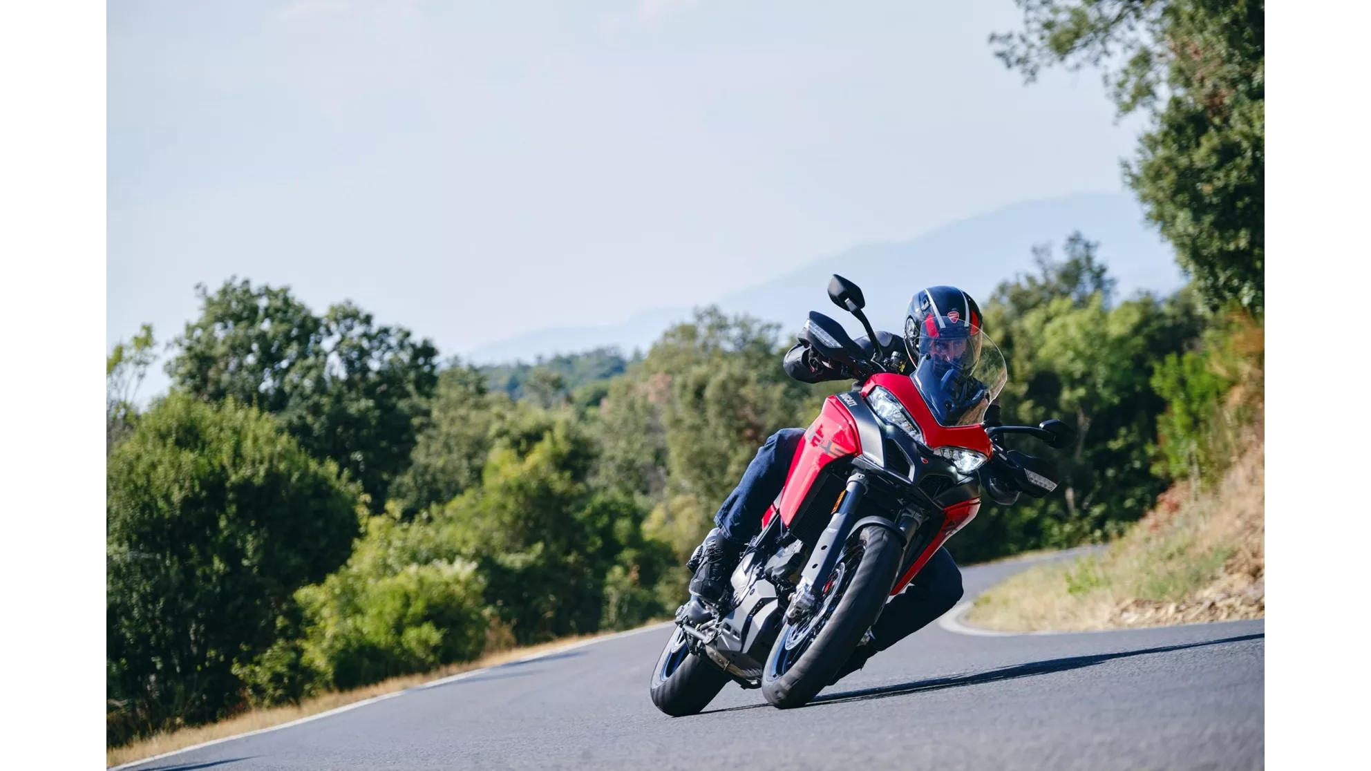 Ducati Multistrada V2 S - Image 4 Ducati Multistrada V2 S - Image 4
