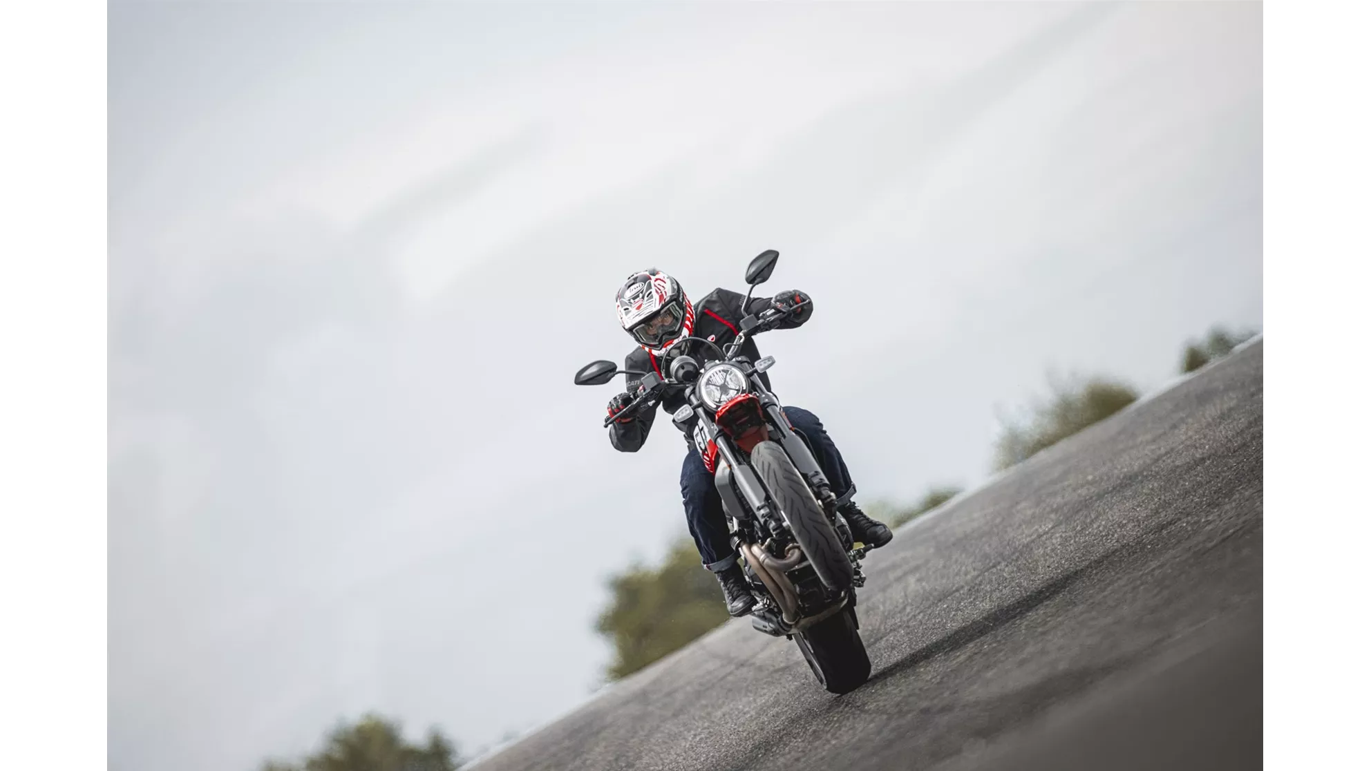 Ducati Scrambler Urban Motard - Image 2 Ducati Scrambler Urban Motard - Image 2
