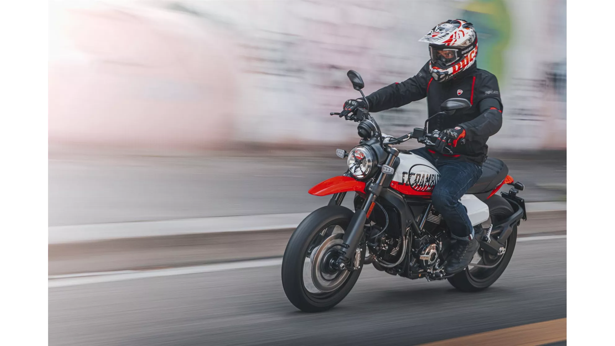 Ducati Scrambler Urban Motard - Image 10 Ducati Scrambler Urban Motard - Image 10