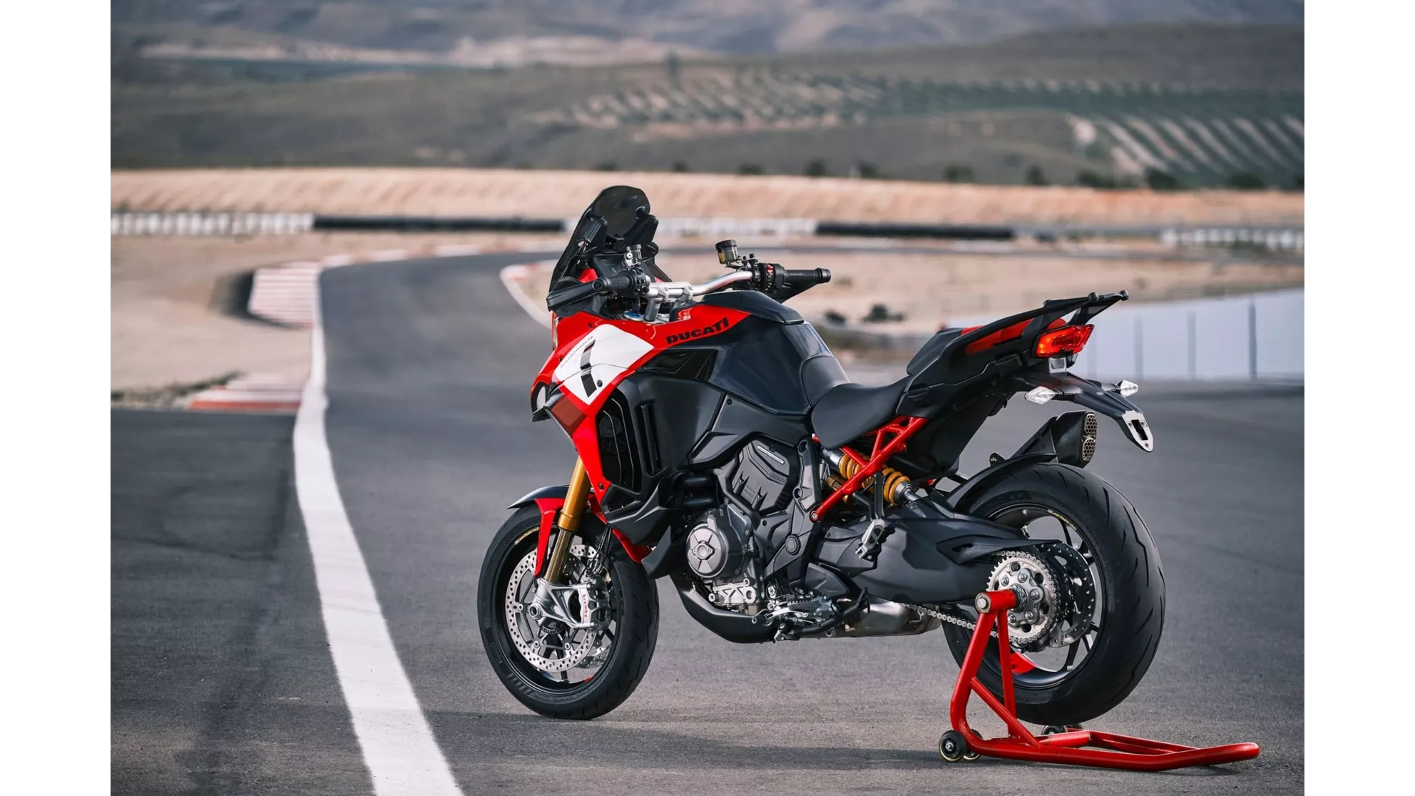 Ducati Multistrada V4 Pikes Peak - Image 6 Ducati Multistrada V4 Pikes Peak - Image 6