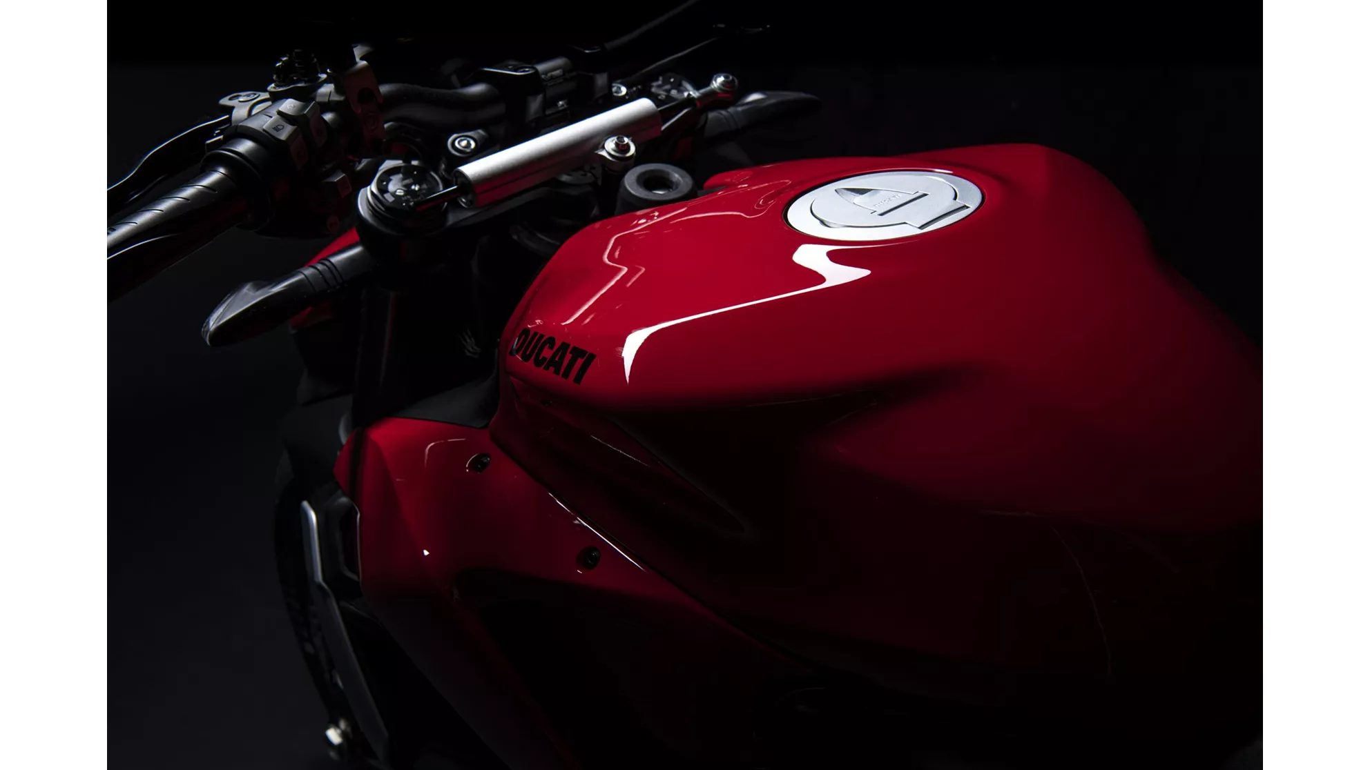 Ducati Streetfighter V2 - Image 9 Ducati Streetfighter V2 - Image 9