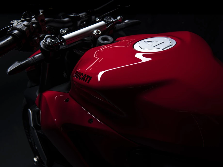 Ducati Streetfighter V2 Bild 11: Ducati Streetfighter V2
