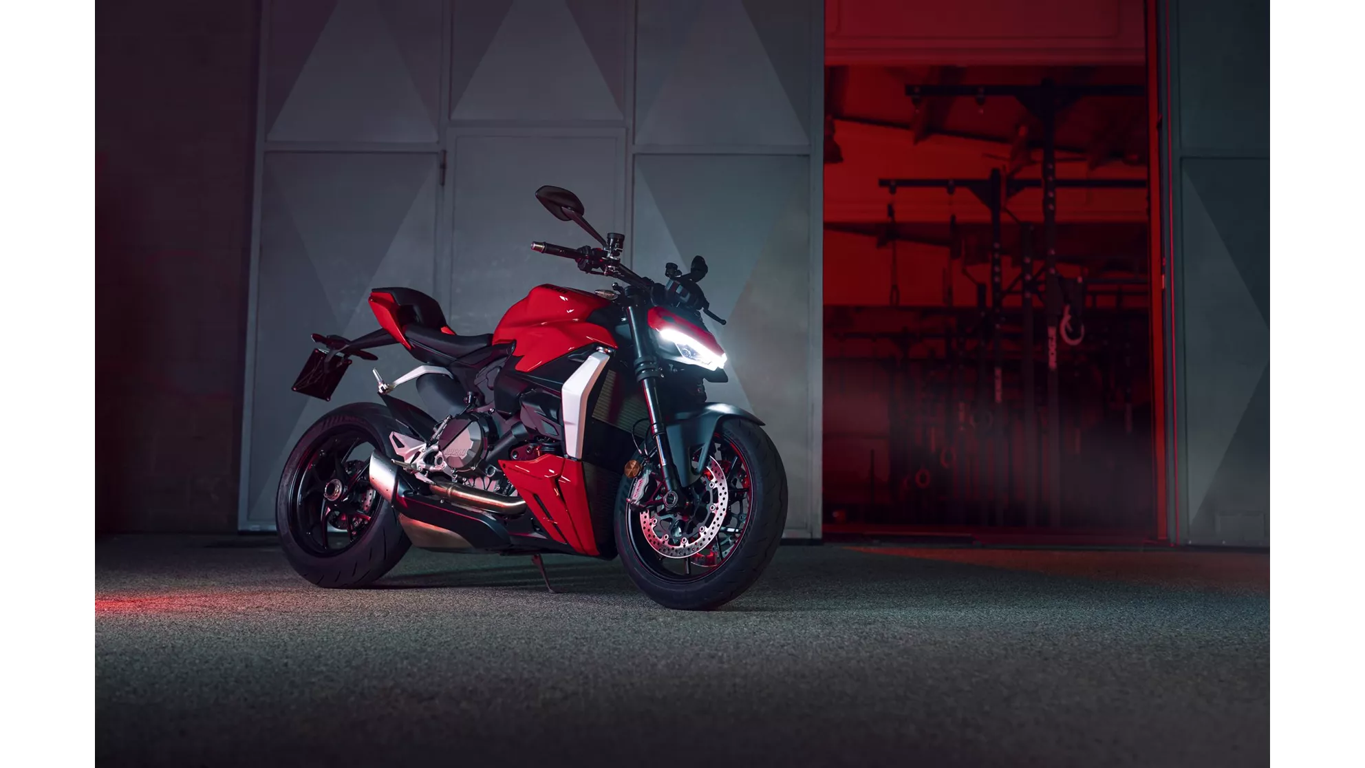 Ducati Streetfighter V2 - Image 20 Ducati Streetfighter V2 - Image 20