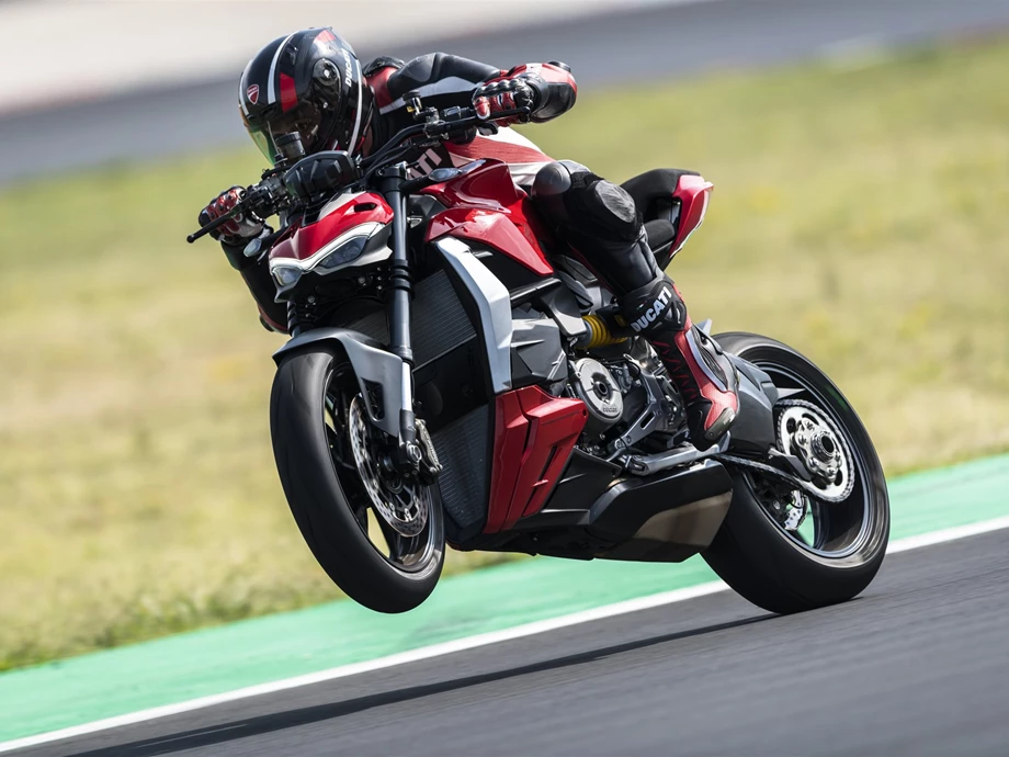 Ducati Streetfighter V2 Bild 2: Ducati Streetfighter V2