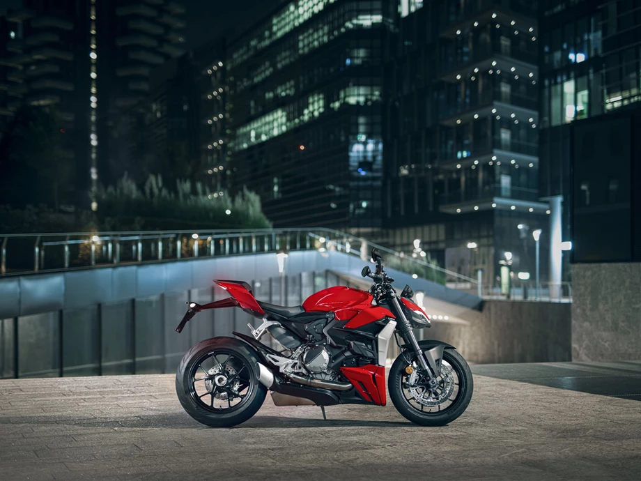 Ducati Streetfighter V2 Bild 7: Ducati Streetfighter V2