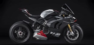 Ducati Panigale V4 SP2 2022 vs Harley-Davidson Touring Road Glide Limited FLTRK 2023 Ducati Panigale V4 SP2 2022 vs Harley-Davidson Touring Road Glide Limited FLTRK 2023