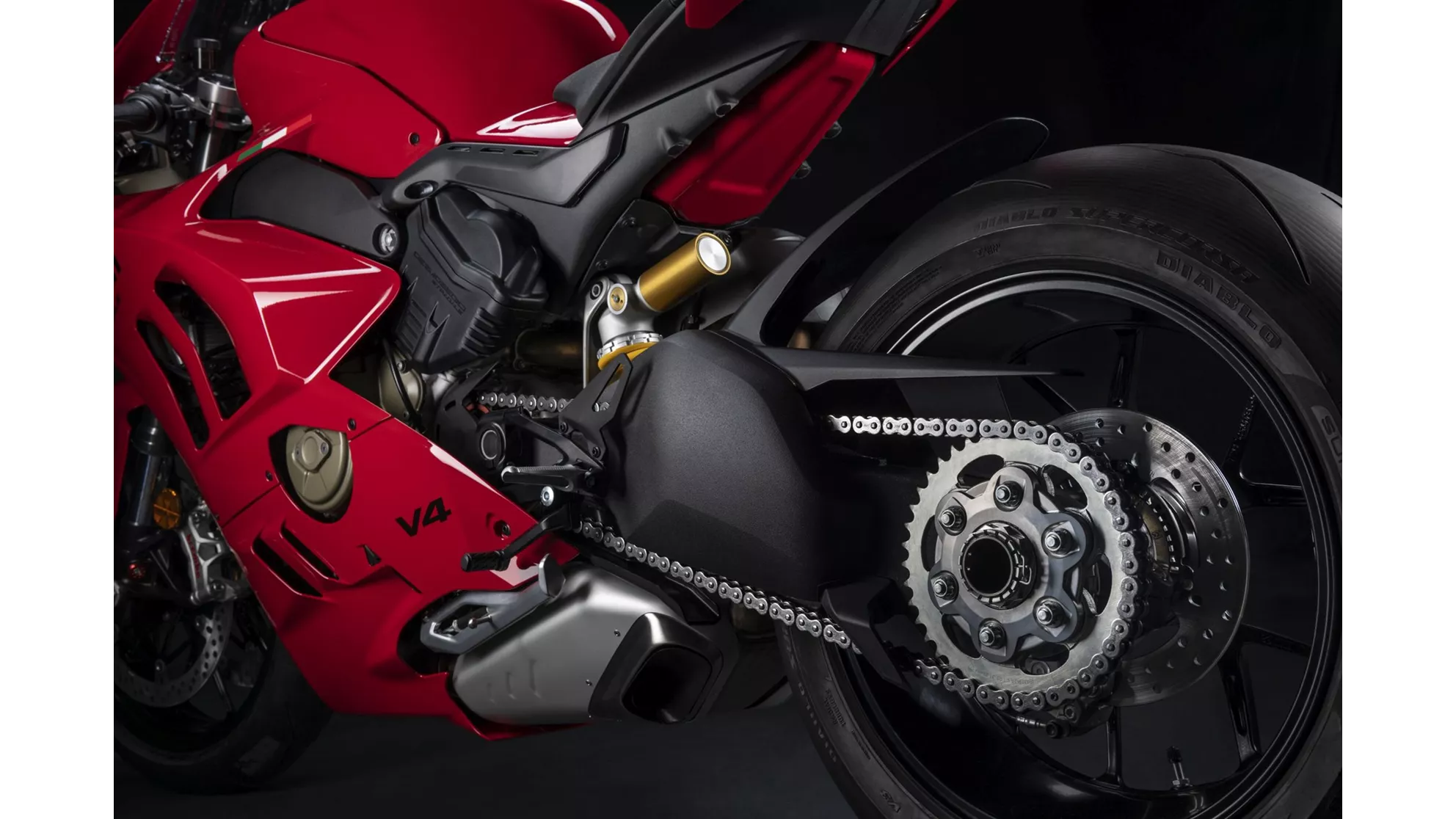 Ducati Panigale V4 - Image 10 Ducati Panigale V4 - Image 10