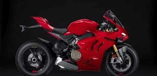 Ducati Streetfighter V4 S 2025 vs Ducati Panigale V4 S 2022 Ducati Streetfighter V4 S 2025 vs Ducati Panigale V4 S 2022