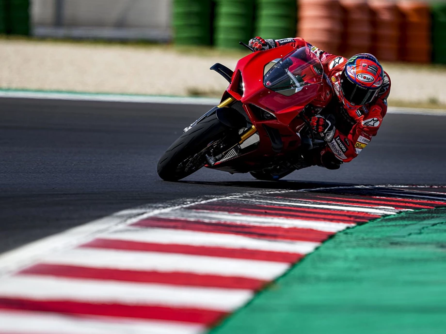 Ducati Panigale V4 S Bild 16: Ducati Panigale V4 S