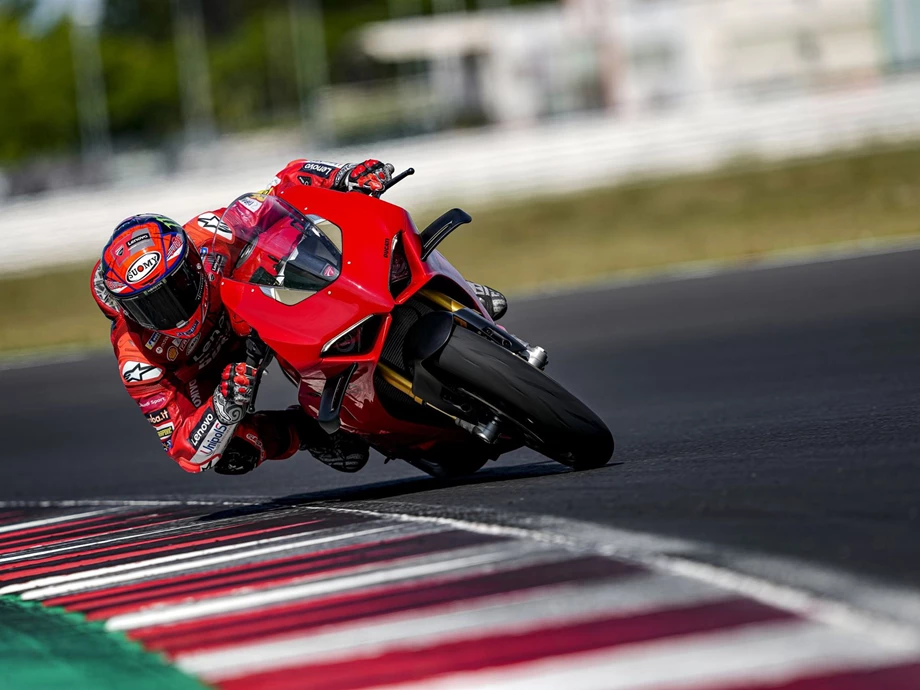Ducati Panigale V4 S Bild 4: Ducati Panigale V4 S
