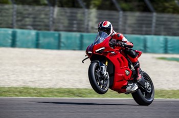 Ducati Panigale V4 S 2022 - Bild 3 Ducati Panigale V4 S 2022 - Bild 3