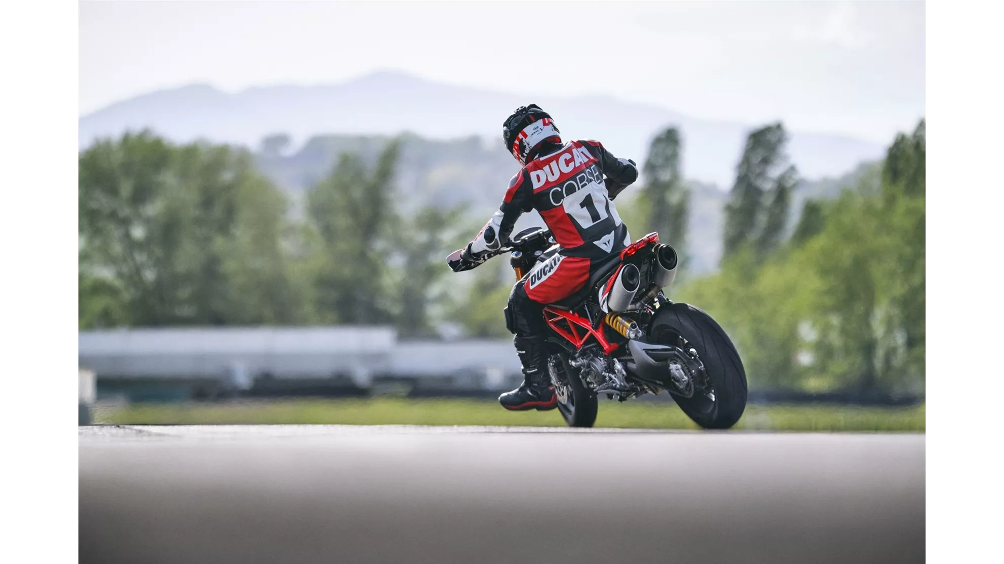 Ducati Hypermotard 950 SP - Image 8 Ducati Hypermotard 950 SP - Image 8