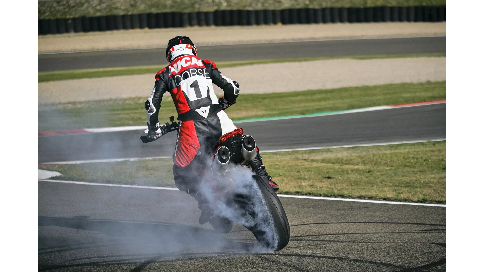 Ducati Hypermotard 950 SP - Image 14 Ducati Hypermotard 950 SP - Image 14