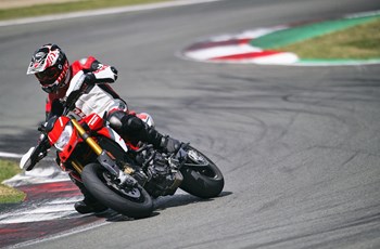 Ducati Hypermotard 950 SP 2022 - Bild 23 Ducati Hypermotard 950 SP 2022 - Bild 23
