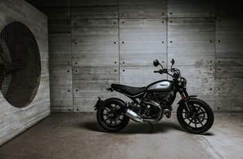 Ducati Scrambler Icon Dark 2022 - Bild 5 Ducati Scrambler Icon Dark 2022 - Bild 5