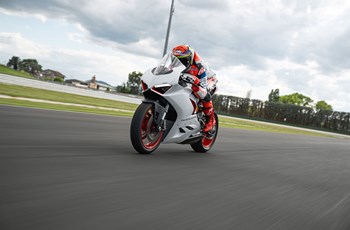 Ducati Panigale V2 2022 - Bild 16 Ducati Panigale V2 2022 - Bild 16