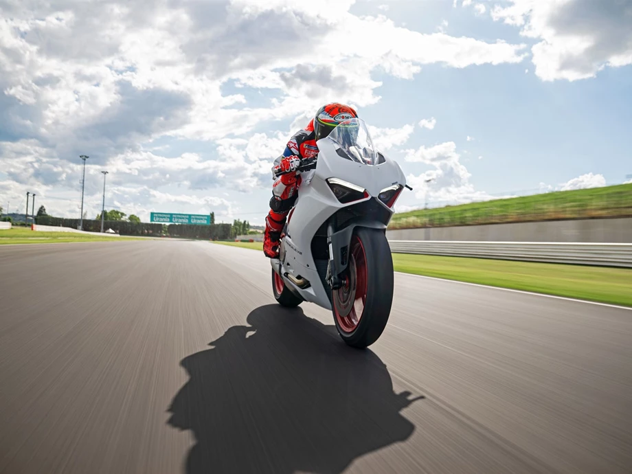 Ducati Panigale V2 Bild 18: Ducati Panigale V2