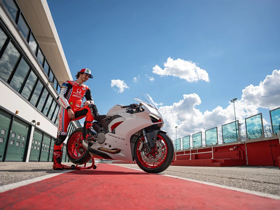 Ducati Panigale V2 Bild 20: Ducati Panigale V2