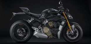 KTM 1290 Super Duke RR 2021 vs Ducati Streetfighter V4 S 2022