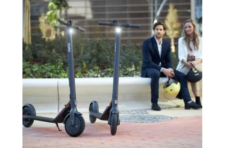 Segway Ninebot Kickscooter E22E 2022 Segway Ninebot Kickscooter E22E 2022