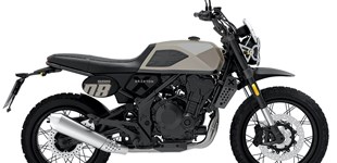 BMW F 900 R 2022 vs Brixton Crossfire 500XC 2022