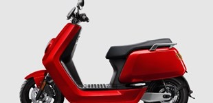 NIU NQi Sport Extended Range 2022 vs NIU NQiX 150 2025