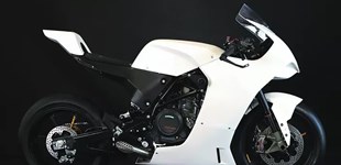 KTM 690 Duke R 2013 vs Krämer HKR EVO 2 2022